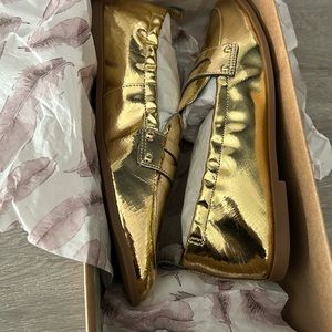 Jessica Simpson gold metallic flat size 7